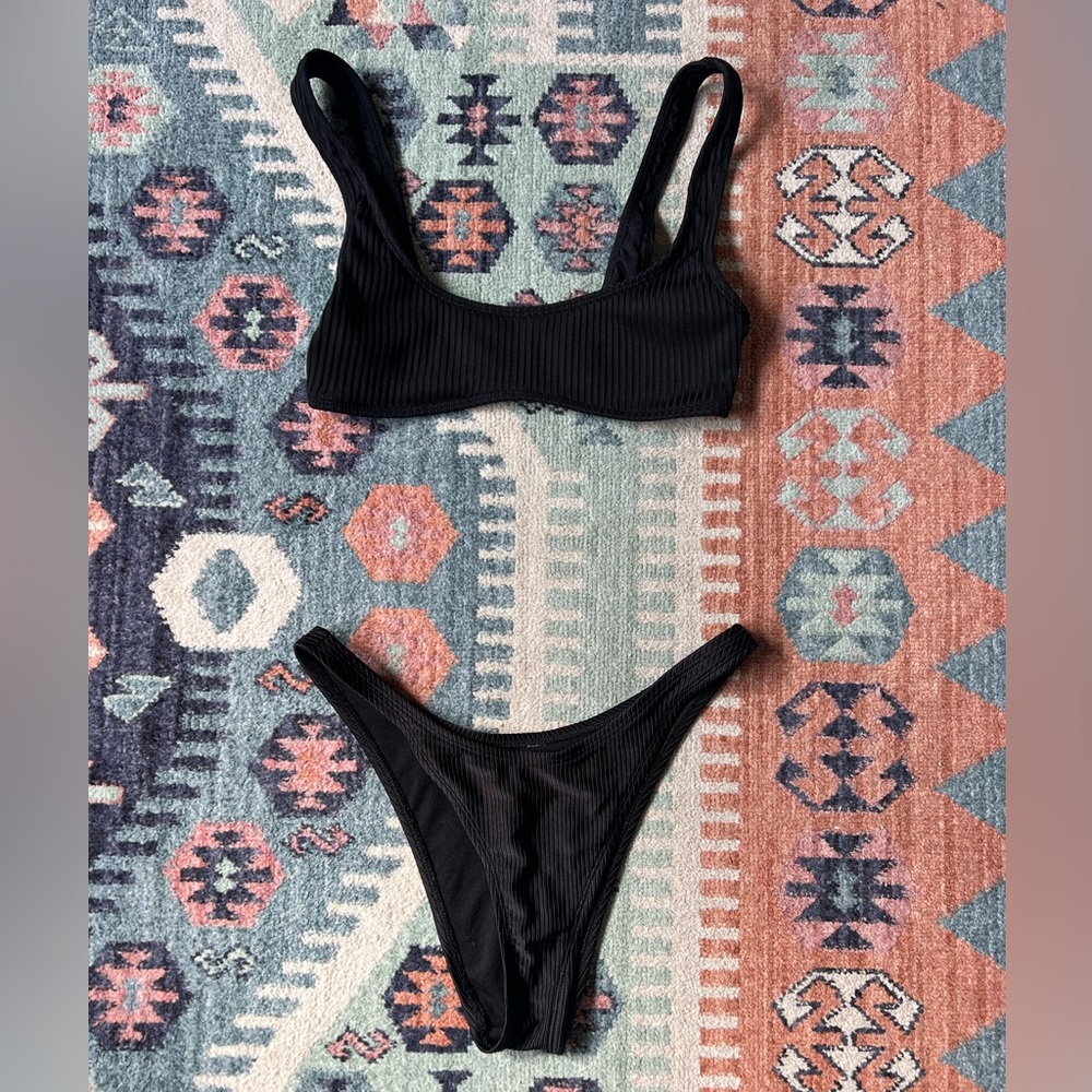 Black Ribbed Bikini Set